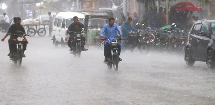 Thunderstorms likely in Karachi