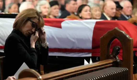 World-renowned comedy actress dies at 71