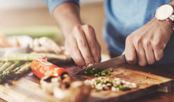 Cooking may protect older adults from dangerous mental illness