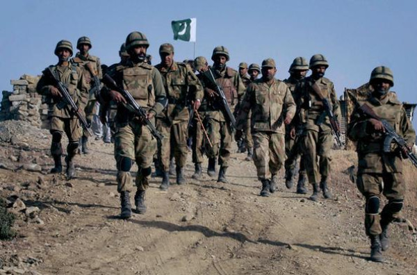 Several Taliban posts destroyed on Pak-Afghan border