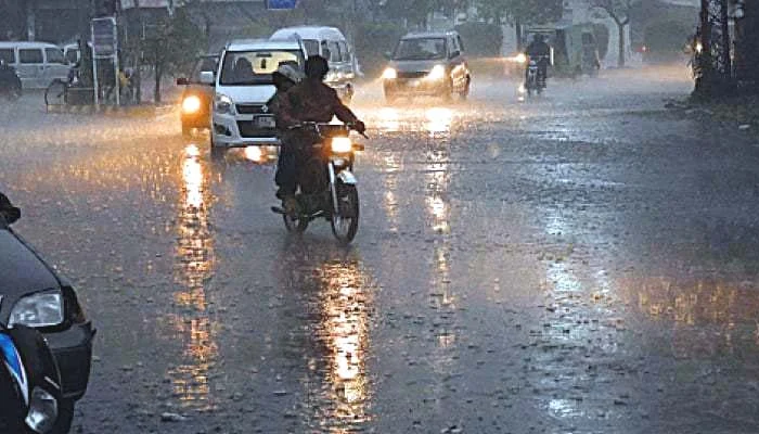 Rain likely to start in Karachi from tomorrow