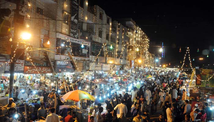 Traffic plan released for Eid shopping in Karachi