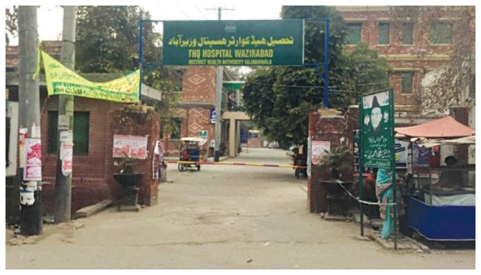 Clashes between doctors and police at hospital