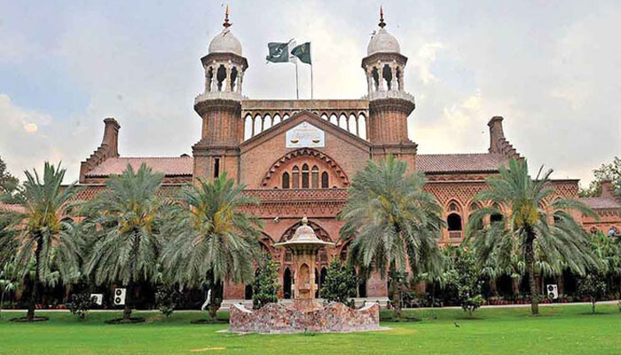 Lahore High Court decides to work 4 days a week