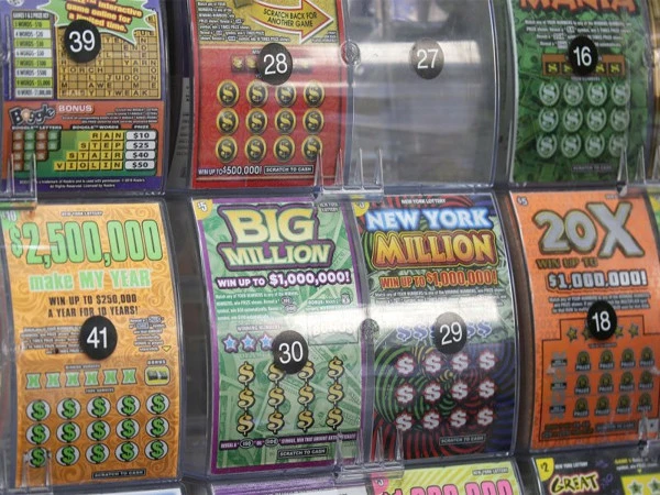 Man wins thousands of dollars after going to grocery store