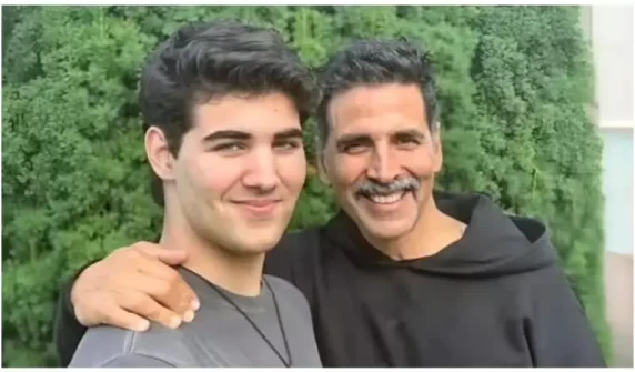 How much does Akshay Kumar's son earn per month?
