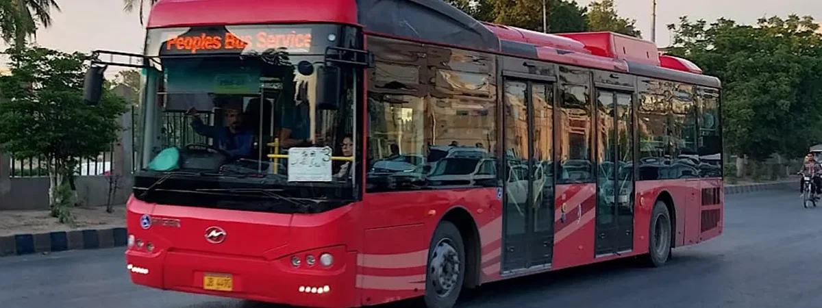 Sindh government announces to start Sukkur-Shikarpur People's Bus service from next week