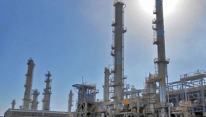 Refineries saved Pakistan from fuel crisis
