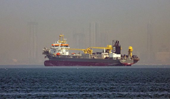 Trump announces blockade of the Strait of Hormuz