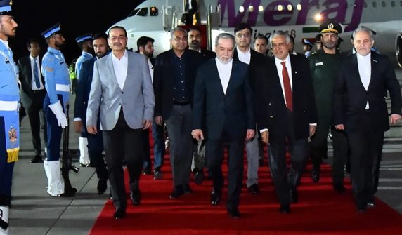 Iranian Foreign Minister Abbas Araqchi will visit Pakistan again after his visit to Oman