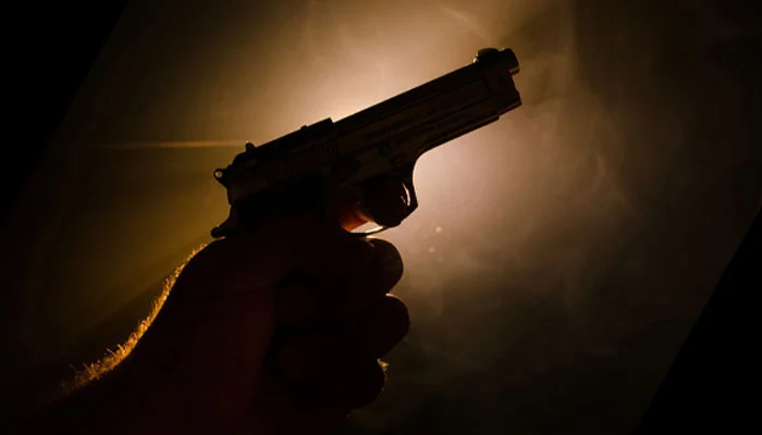 Woman injured in drug dealer shooting during police operation