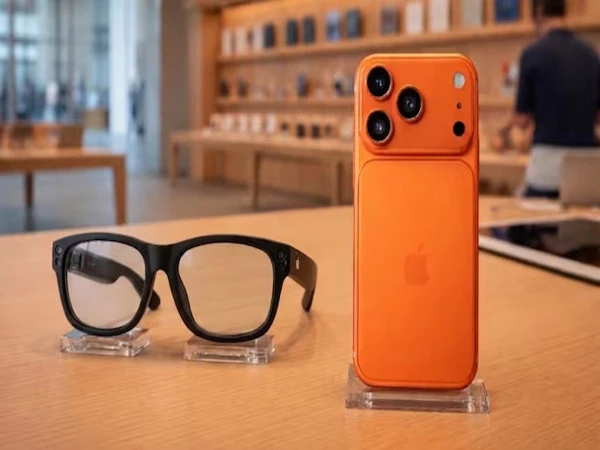 Technology company Apple continues to work on AI glasses
