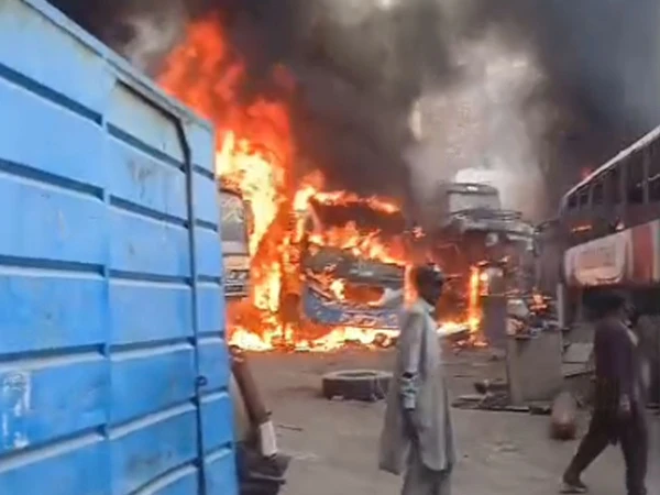 Fire breaks out in workshop, buses also engulfed