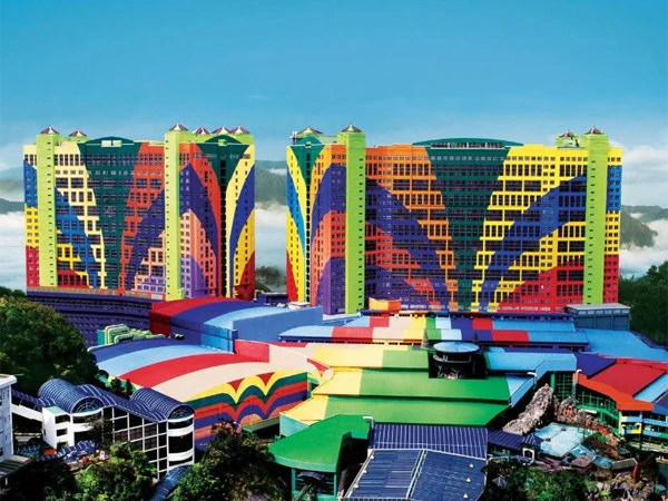 Malaysia: The world's largest hotel with over 7,000 rooms