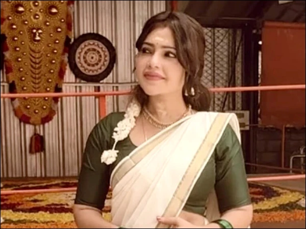 Tamil actress's mysterious death, body found in Chennai flat