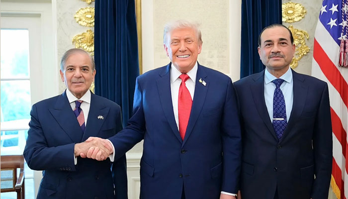 Trump once again praises Shehbaz Sharif and Field Marshal Asim Munir