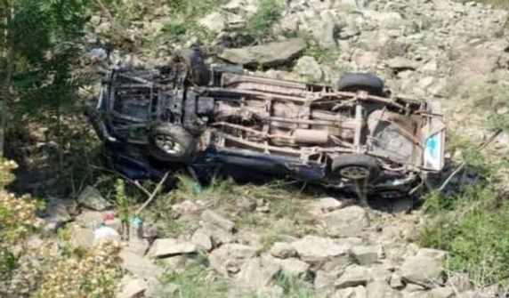 11 people killed as car falls into deep ravine in Swat