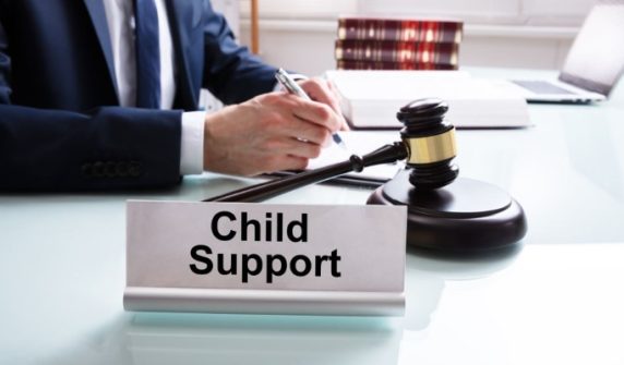 US to cancel passports of those who default on child support payments of more than $2,500