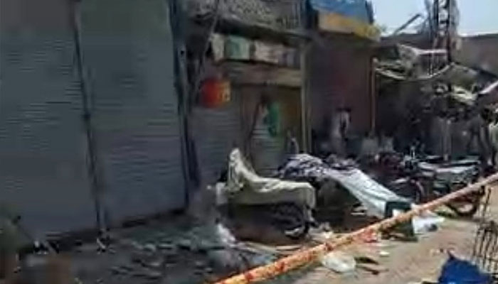 people including police personnel killed