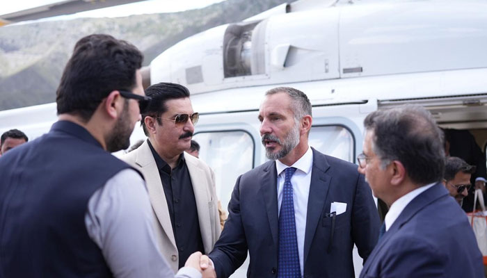 Prince Rahim Aga Khan completes Gilgit-Baltistan tour and reaches Chitral Lower