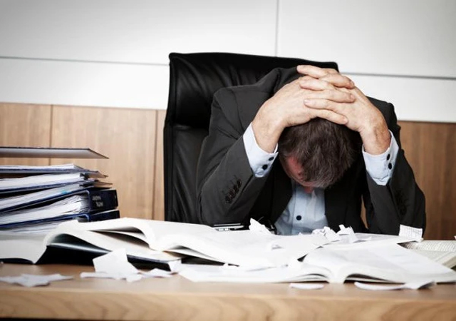 Increased working hours also increase the risk of obesity