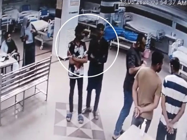 Those who stole mobile phones from patients' relatives