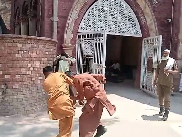 Lahore High Court became a battlefield
