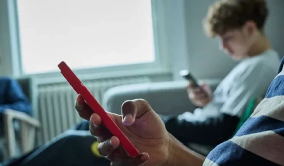 UK to ban social media use by children under 16