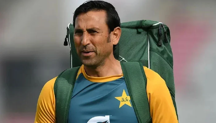 Younis Khan agrees to work with PCB