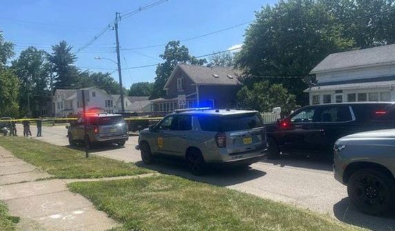 Man in Iowa shoots, kills 6 family members before committing suicide