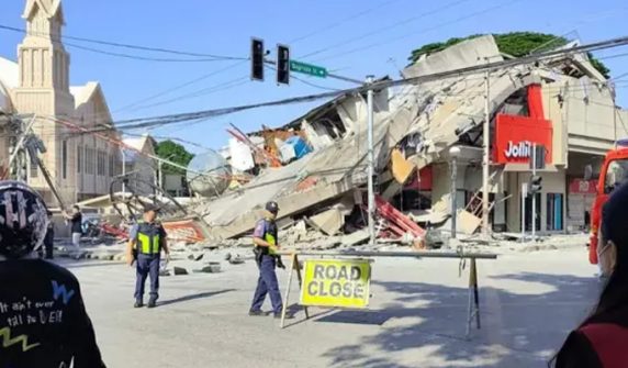 7.8-magnitude earthquake hits Philippine island of Mindanao, killing 15 people, damaging several buildings
