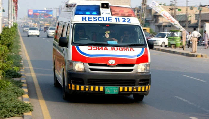 Son-in-law who came to appease his angry wife's in-laws ran over his father-in-law under a car and fled, killing him