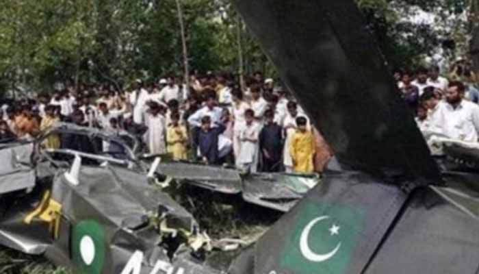 Mardan: Pakistan Air Force training plane crashes, 2 pilots martyred