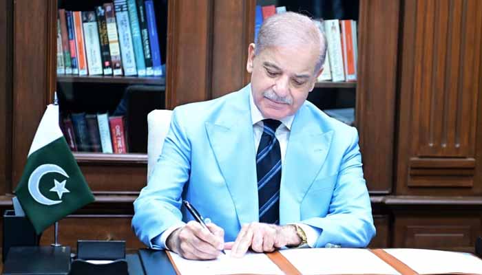 US-Iran deal: Prime Minister signs Islamabad MoU as mediator