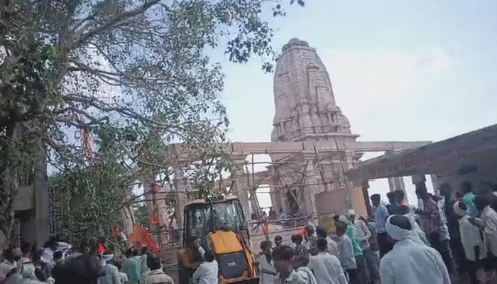 India: 6 killed, several injured in temple roof collapse