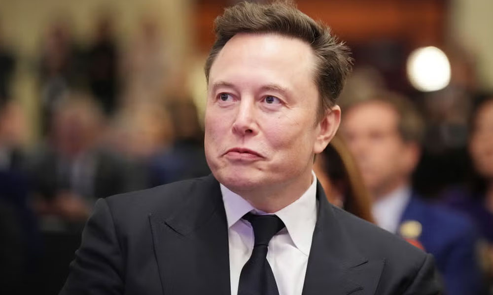Elon Musk's wealth exceeds $1 trillion, becoming the first trillionaire