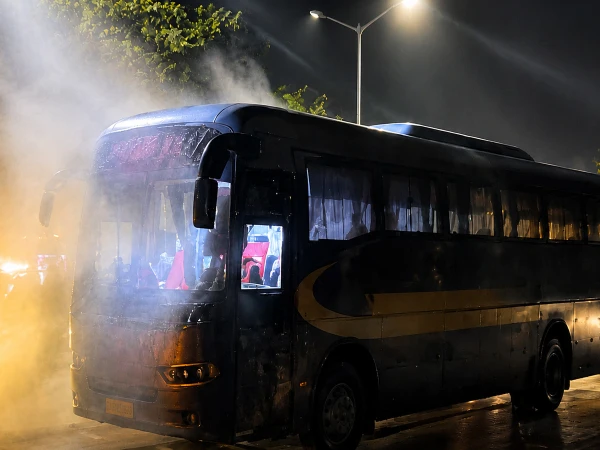 Fire breaks out in bus of runner-up team Gujarat Titans