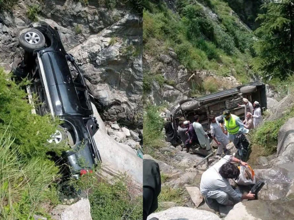 Tourist's car falls into deep ravine in Upper Dir, one person dies