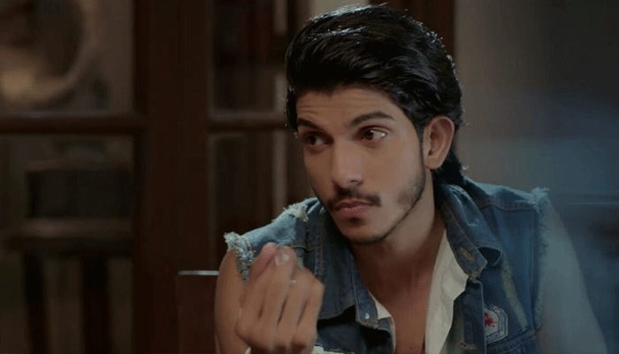 Mohsin Abbas Haider reveals that actors were drunk on the shooting set