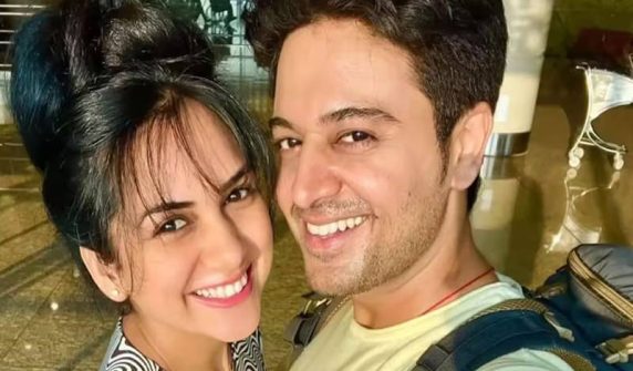 Famous Indian celebrity couple divorces; reason revealed.