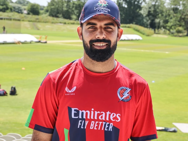 Shadab Khan signs with Lancashire for Vitality Blast