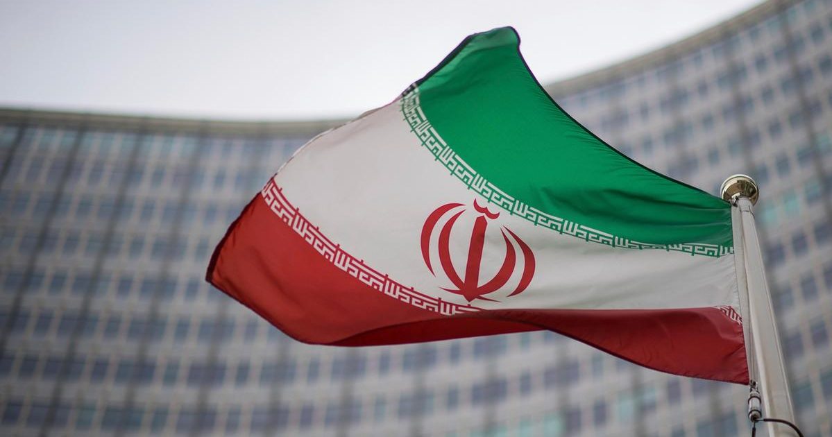 Martyrdom of two Iranian Navy personnel
