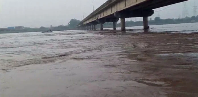 Heavy rains in India and Kashmir