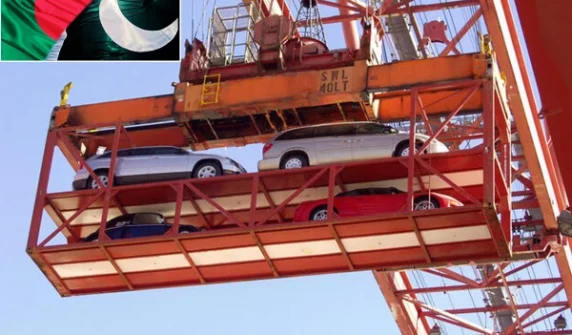 An agreement has been reached between Pakistan and Bangladesh for the export of vehicles.