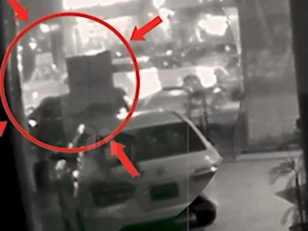 e the foreign women escaped from the vehicle