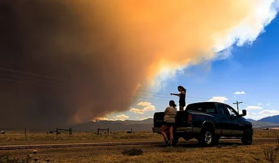 US gripped by toxic air