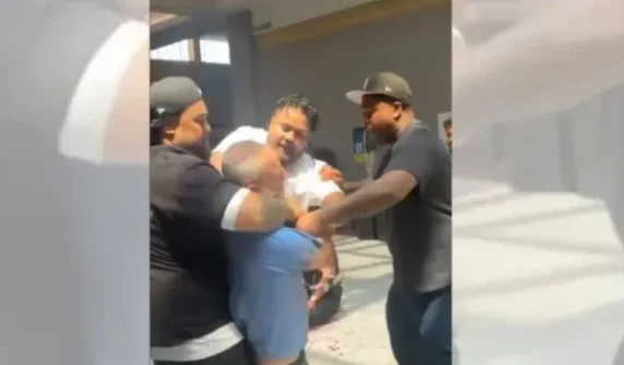 Terrorist carries out horrific knife attack on a Muslim man in the US.