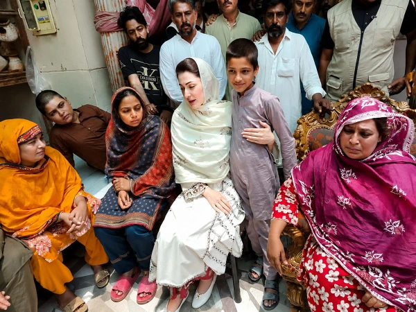 Maryam Nawaz meets grieving parents in Kahna