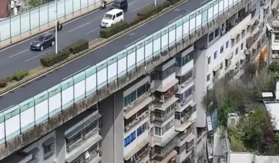 A unique residential settlement under a bridge in China