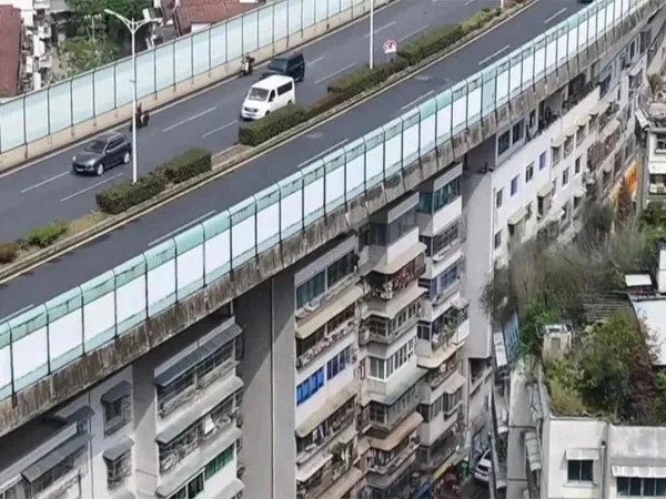 A unique residential settlement under a bridge in China